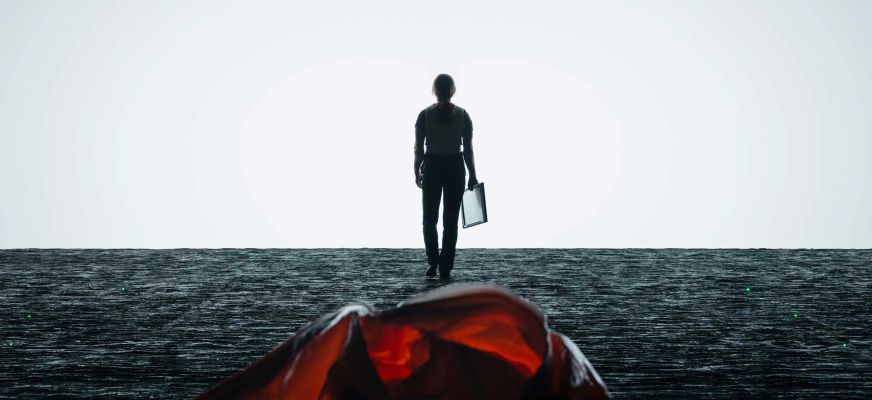 Arrival Featured